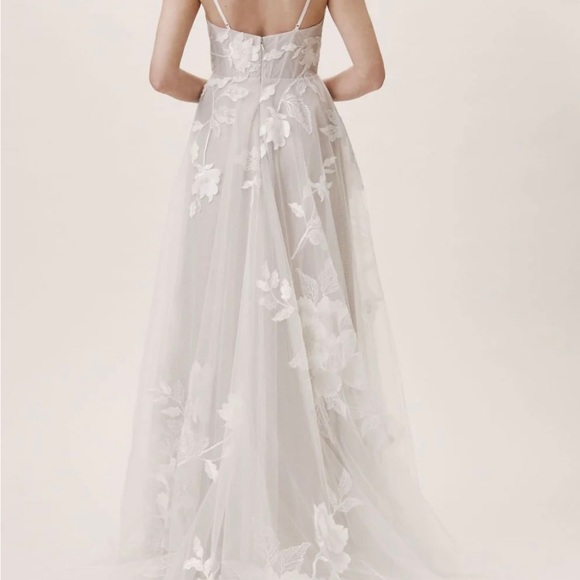 New, Unaltered, Size 16, Willowby by Waters Hutchinson Wedding Gown. - Picture 3 of 13